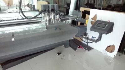 China Velocidad rápida compuesta de la cortadora de la alta exactitud/de la máquina del cortador del cuero en venta