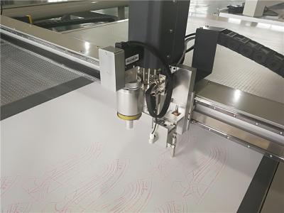 China Oscillating Knife Imitation Leather Cutting Machine , Mat Cutting Machine for sale