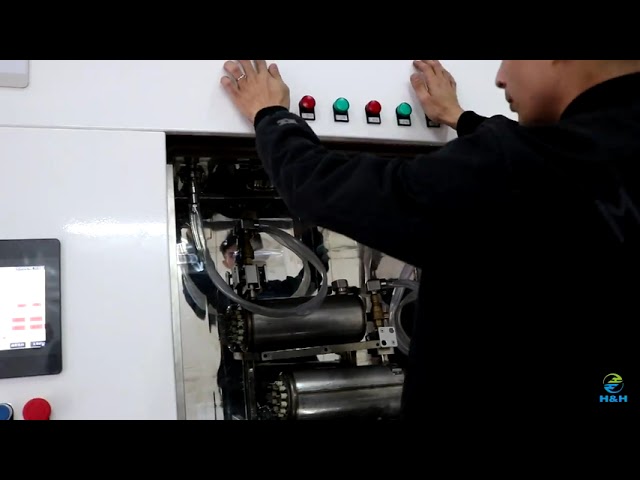 Helium Leak Testing Equipment For Heating Tank With One Vacuum Chamber