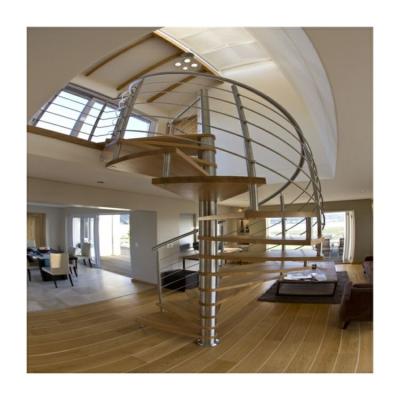 中国 Villa Exterior Spiral Staircase Central Post Stringer Rubber Wood Tread Design 販売のため