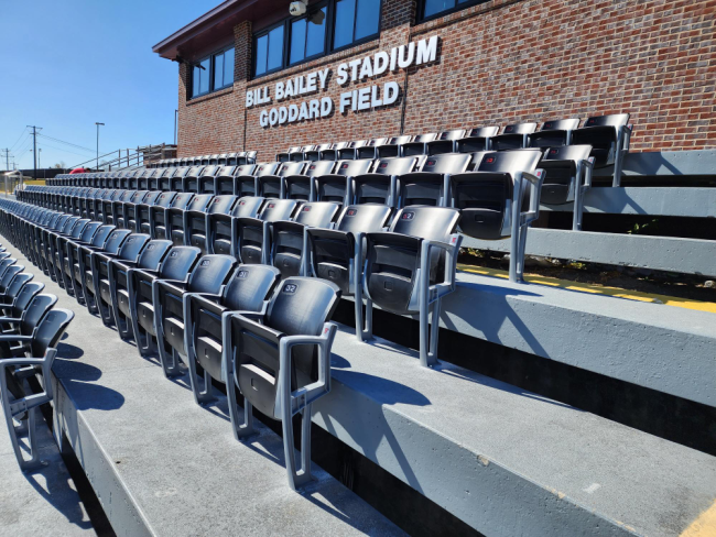 Flyon ACE Stadium Sports Seat product image showing design and installation