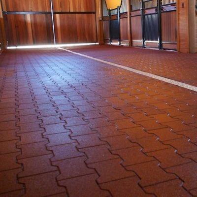 China Eco Friendly Recycled Rubber Floor Tiles With Anti Aging Wear Resistance Surface for sale