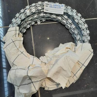 China Hot Dip Galvanized Concertina Razor Wire Barbed Tape BTO-10 for sale
