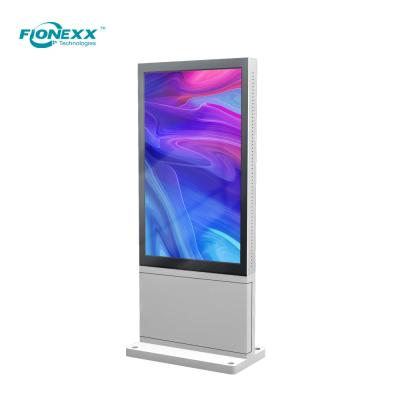 China 55 pulgadas 2500 Nits Exhibición LCD sin ventilador de señalización Totem al aire libre en venta