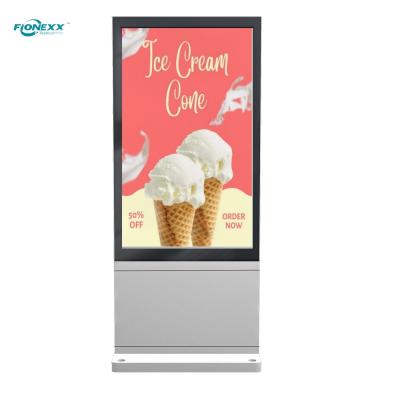 China Silver Windows Versatile Outdoor Digital Totem 75inch High Performance for sale