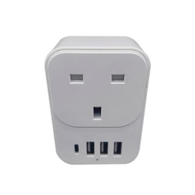China UK to UK International Power Adaptor Multi-functional AC Charger Conversion Plug with 1 USB C and 3 USB Ports for sale
