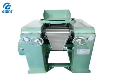China High Viscosity Cosmetic Pigment Grinding Mills , Triple Roller Mill With Dust Cover for sale