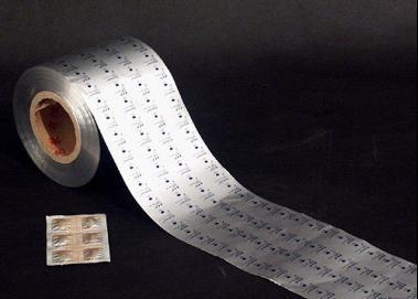 China Material de embalaje flexible farmacéutico laminado impreso en rollo en venta