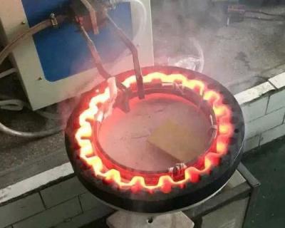 China A indução dos eixos da ranhura da engrenagem que extingue a máquina aquece o tratamento do equipamento à venda