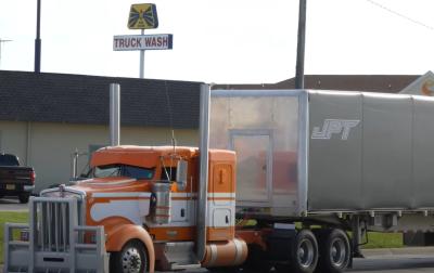 Chine Guangzhou vers la Suède Services internationaux de camionnage Livraison rapide Courrier express à vendre