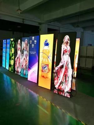 China Ethernet / WIFI SMD 3 In 1 2.571mm Poster Light Box Displays 1200cd/㎡ for sale
