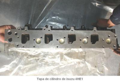China Bloque de cilindro de Culata 4he1 del motor de De Isuzu 4he1 de culata de Tapa De Cilindro Remanufactured en venta