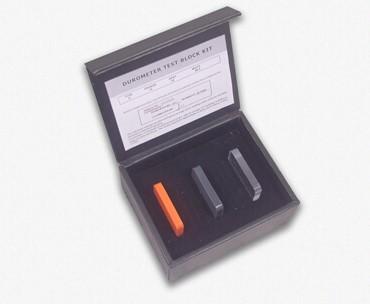 Chine Étayez l'appareil de contrôle de dureté de duromètre de D/la mesure de kit de bloc d'essai duromètre de dureté à vendre