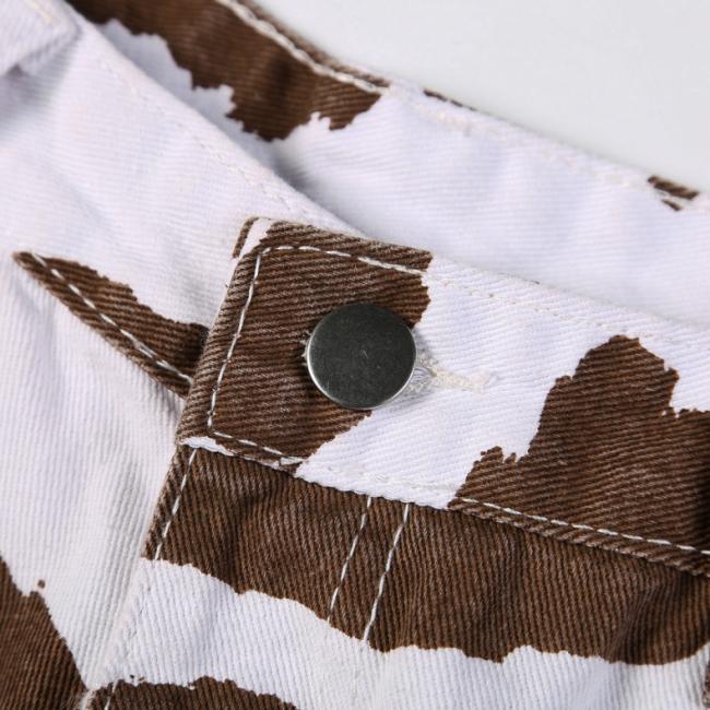 2023 Hot Selling Fashion Women Casual Skinny Printed Short Jeans Ladies Milk Cow Print Shorts Denim Pants