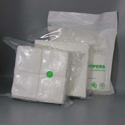 Chine 6 l'essuie-glace de Microfiber de Cleanroom de pouce 1000d a tricoté le petit pain propre de blanc de tissu à vendre