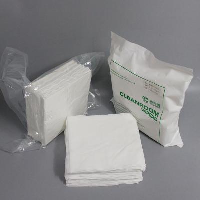 Chine Chiffon de nettoyage protégé de la poussière de chiffons d'essuie-glace propres non pelucheux de Microfiber de Cleanroom pour la carte d'usine de l'électronique à vendre