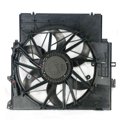 Китай Вентилятор радиатора охлаждающего вентилятора 17427601176 BMW X3 2011-2018 F25 400W автоматический продается