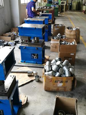 Chine Le poinçon J23 hydraulique mécanique meurent poinçon en métal 3T meurent à vendre
