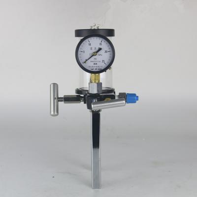 China Calibrador de mano del indicador de presión, equipo de la calibración de la presión del aceite en venta