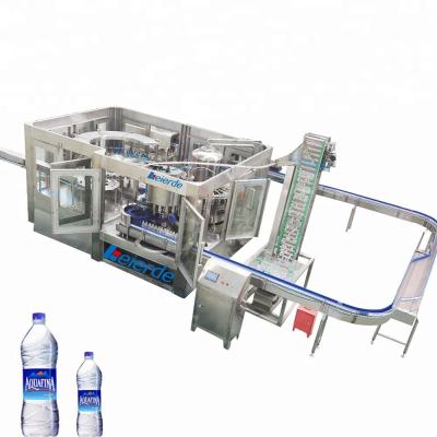 Chine 24 bpm ligne de remplissage d'eau en acier inoxydable 304 pour remplissage de bouteilles en PET à vendre