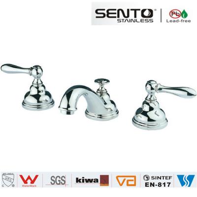 China Classic style double handle water saving basin faucet for bathroom for sale