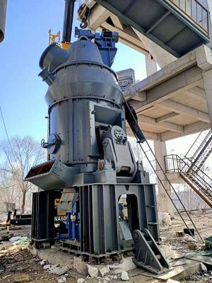 Chine Rouleau de Pulverizer de charbon de scories de moulin de ciment de la matière première VRM à vendre