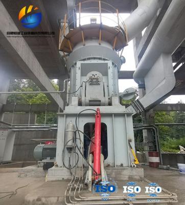 China Adjustable Fineness Vertical Mill In Bentonite Plant 0.4 - 30t/H Capacity for sale