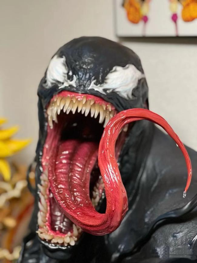 Venom sculpture showcasing intricate detailing