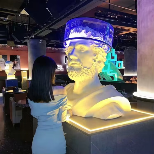 Greek Head LED display features