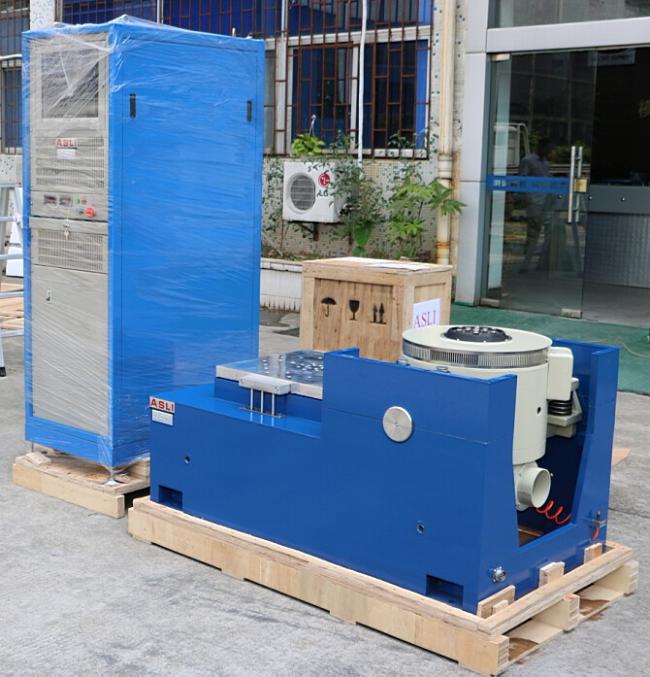 Side view of the vibration shaker with trunnion isolation foundation