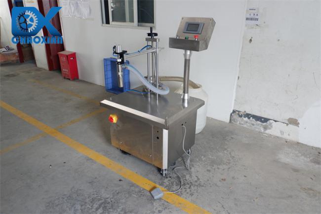 Automatic Single Head Servo Motor Gear Pump Rotor Pump 20 Liter Liquid Bottle Filling Machine