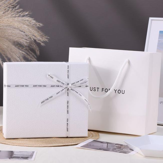 Christmas Wedding Festival Gift Wrapping Box, Custom Logo Jewellery Cosmetic Packaging Boxes