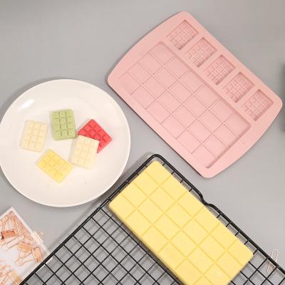 China Pink Silicone Waffle Mold Smooth Silicone Muffin Pans For Waffle Cake Chocolat for sale
