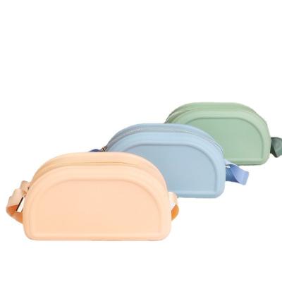 China Reusable Harmless Silicone Cosmetic Case , Waterproof Silicone Makeup Pouch for sale