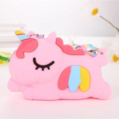 Birthday Gift Bag Toy Students Kids Present Kawaii Crossbody Bag Cute Shoulder Bag Cartoon Animal Silicone Makeup Bag