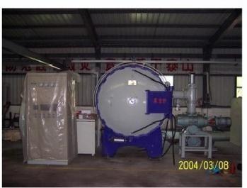 China Forno de recozimento a vácuo Tratamento térmico Forno a vácuo Máquina de fundição de resina a vácuo à venda