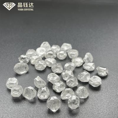 China Diamante crecido laboratorio áspero descolorido de Gem Quality For Hearts Arrows de los diamantes del carbono en venta