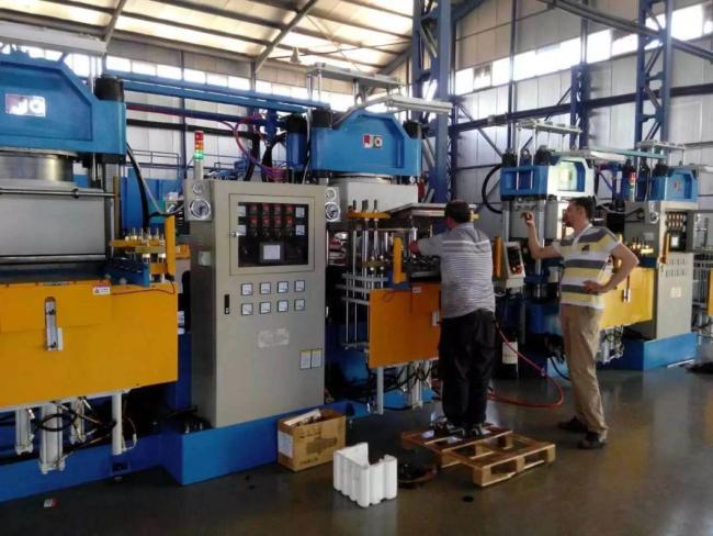 Rubber Vulcanizing Press Machine with Vacuum System