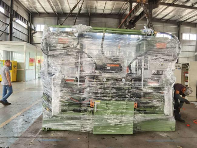 High Efficiency Automatic Vacuum Vulcanizing Molding Press Machine