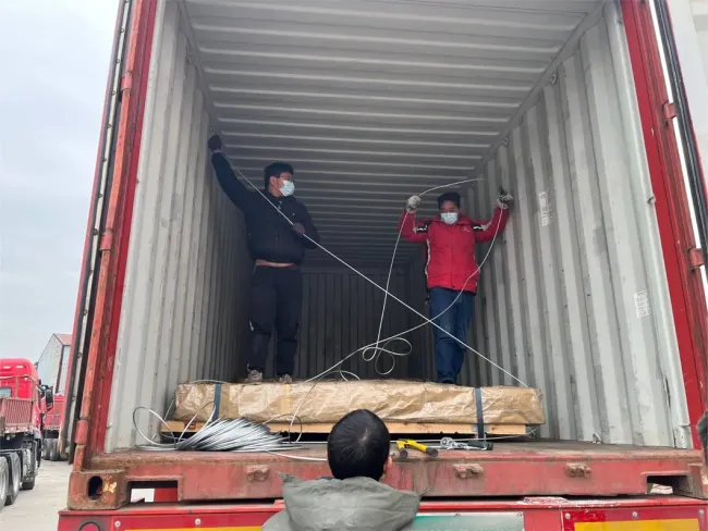 Ss 304 304L 316L Industrial Pipeline Welded Stainless Steel Rectangular Tube Seamless Pipe Stainless Steel Tubes