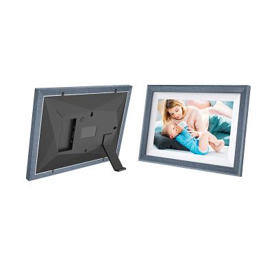 China 13.3 Inch 1366 X 768 HDR Digital Display Frame Multimedia Loop Digital Picture Frame for sale