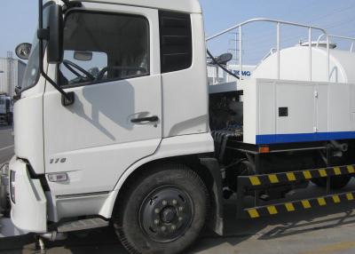 China Waste Collection Vehicles, XCMG 30°Left and Right flexible road washer / High Pressure Cleaning Truck DFLll60BX2 for sale