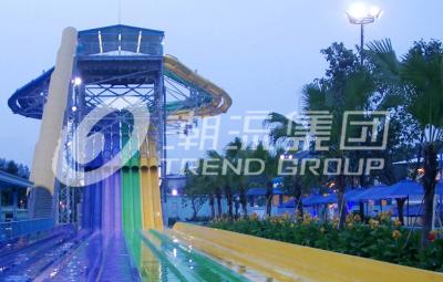 Chine Tours de emballage colorés de parc aquatique, stations de vacances avec des parcs aquatiques pour la famille à vendre