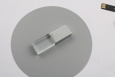 Chine Graver Logo Crystal Clé USB 64 Go 128 Go Clés Flash 15 Mo/S à vendre