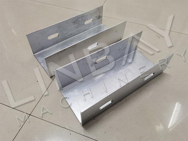Gearbox Drive Cast Iron Structure Carbon Steel Automatic Guardrail Post Roll Forming Machine