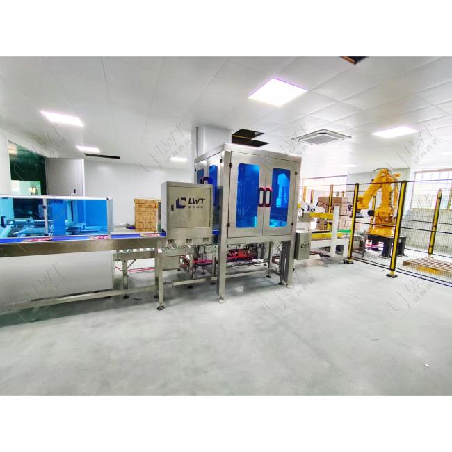 Tray sealing and vacuum packaging system for ready meals