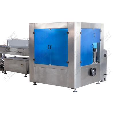 China Automatic High Speed Servo Capping Machine For Plastic And Glass Bottle for sale