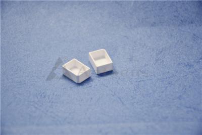 Китай технический изолятор алюминиевой окиси керамических изделий 3.6-3.9g/cm3 для контактора HVDC продается