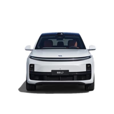 China High Performance Hybrid Electric Car Extended Range Li Leading Ideal Vehicle for sale