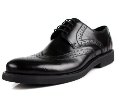 China Europa Design Homens Sapatos Brogue Estilo de botas Calçados masculinos de couro de grãos completos à venda